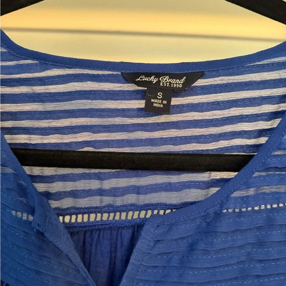 Lucky Brand Royal Blue Sheer Sleeve Blouse Women’s Size Small - Picture 3 of 3